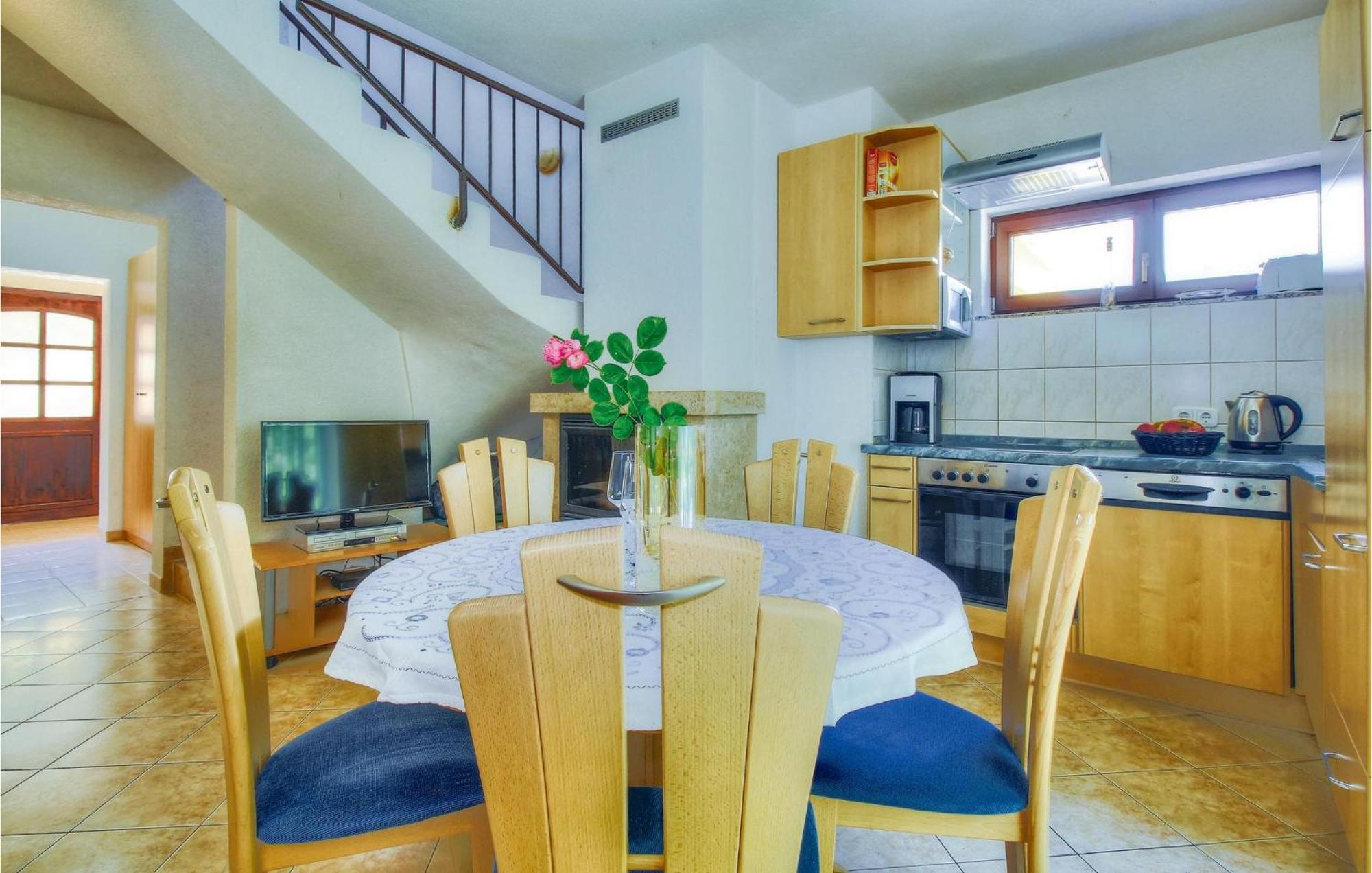 3 Bedroom Gorgeous Home In Buje Ngoại thất bức ảnh